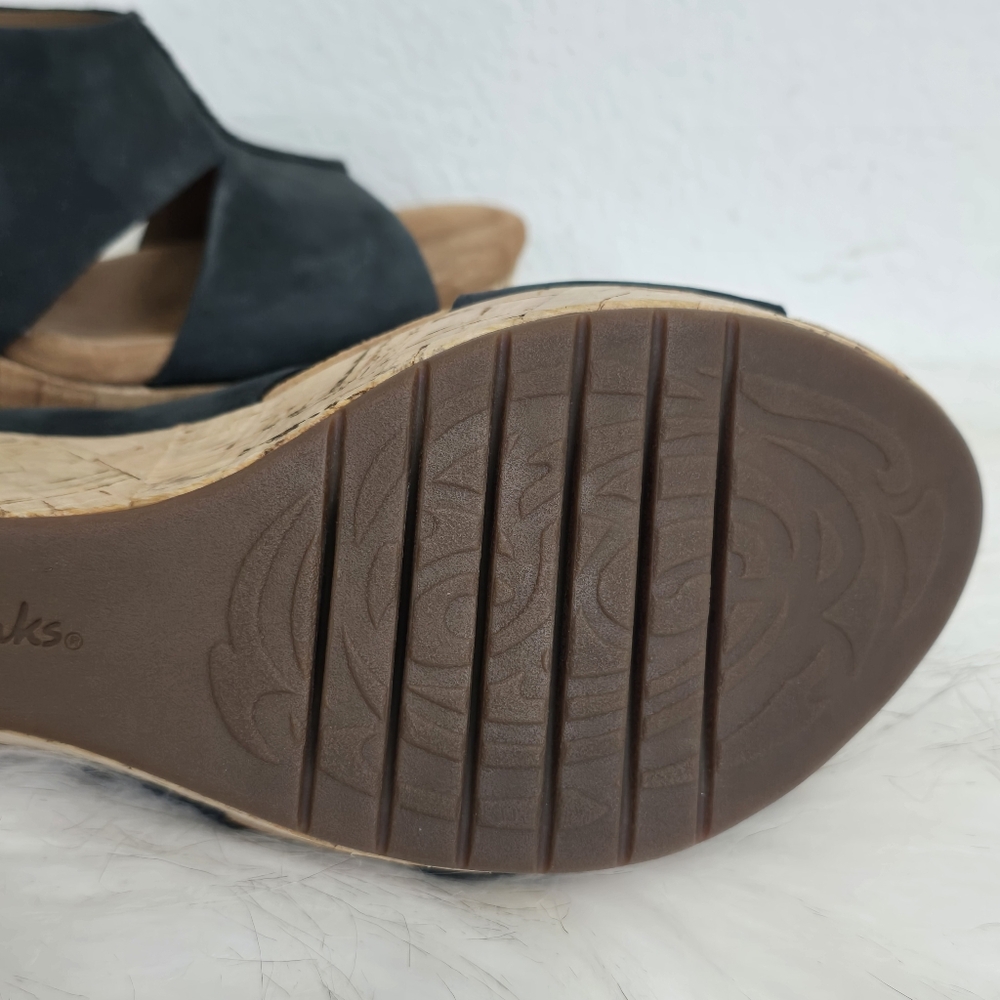Clarks Artisan Wedge Sandals 8.5 - Picture 8 of 9